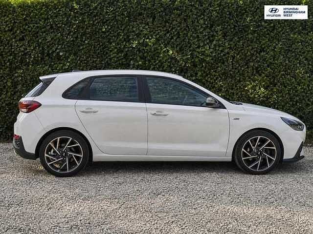 Hyundai I30 1.5 T-GDi MHEV N Line Hatchback 5dr Petrol Hybrid Manual Euro 6 (s/s) (159 ps) White