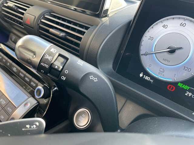 Hyundai INSTER Long Range 49kWh 02 Auto 5dr White