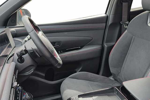 Hyundai TUCSON 1.6T Hybrid N Line S 5dr Auto White
