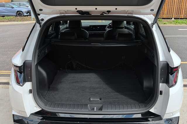 Hyundai TUCSON 1.6T Hybrid N Line S 5dr Auto White