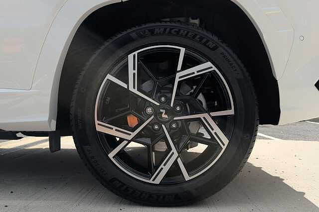 Hyundai TUCSON 1.6T Hybrid N Line S 5dr Auto White