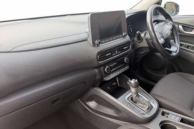 Hyundai KONA 1.6 GDi Hybrid SE Connect 5dr DCT White