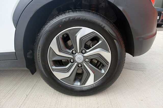 Hyundai KONA 1.6 GDi Hybrid SE Connect 5dr DCT White
