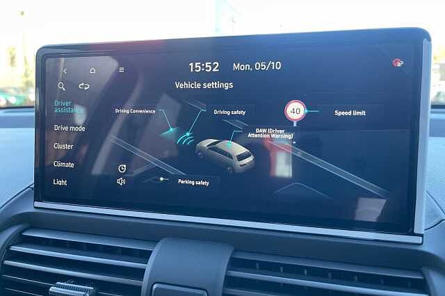 Hyundai INSTER 85kW 01 49kWh 5dr Auto Black