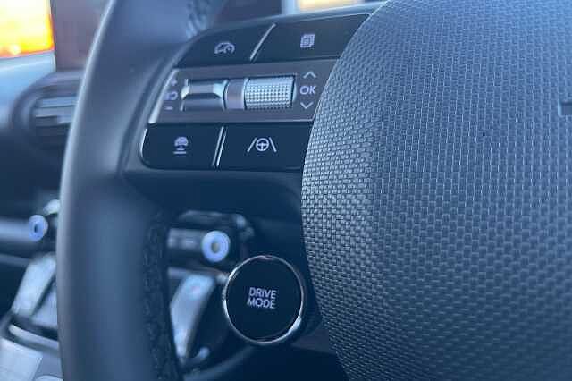 Hyundai INSTER 85kW 01 49kWh 5dr Auto Black