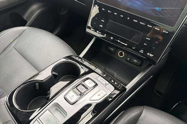 Hyundai TUCSON 1.6 TGDi Hybrid 230 Ultimate 5dr 2WD Auto White