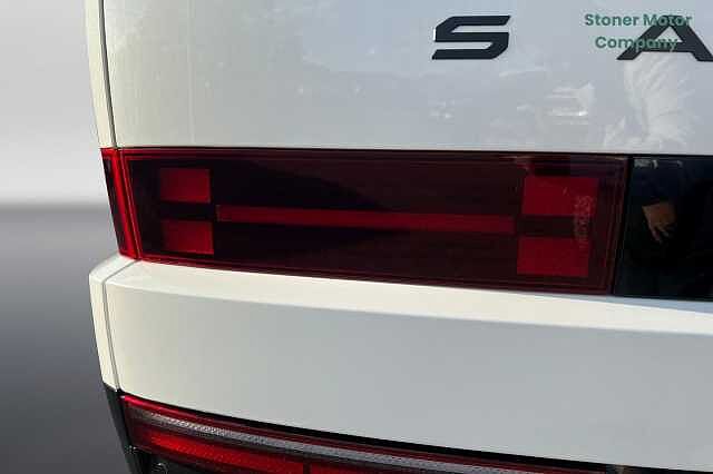 Hyundai SANTA FE 1.6 TGDi 239 Hybrid Calligraphy 5dr 4WD Auto White