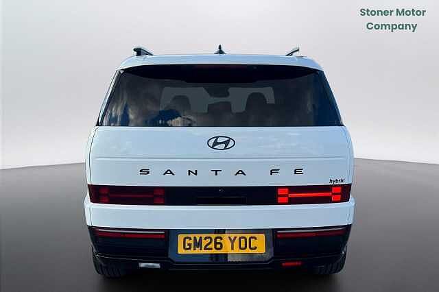 Hyundai SANTA FE 1.6 TGDi 239 Hybrid Calligraphy 5dr 4WD Auto White