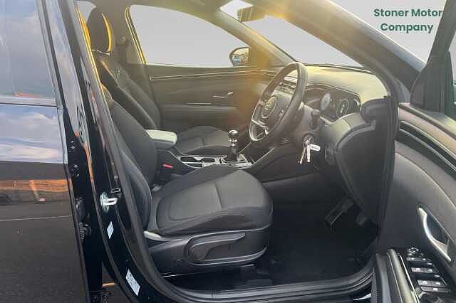 Hyundai TUCSON 1.6 TGDi SE Connect 5dr 2WD Black