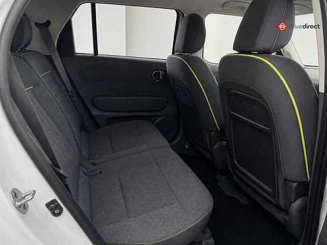 Hyundai INSTER Long Range 49kWh Cross SUV 5dr Electric Auto (115 ps)