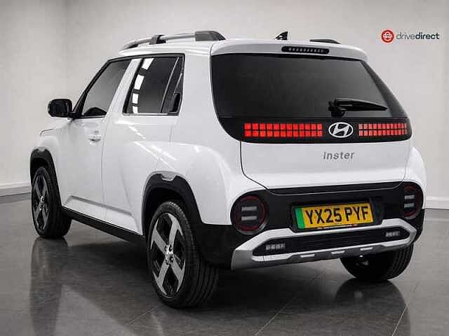 Hyundai INSTER Long Range 49kWh 02 SUV 5dr Electric Auto (115 ps) White