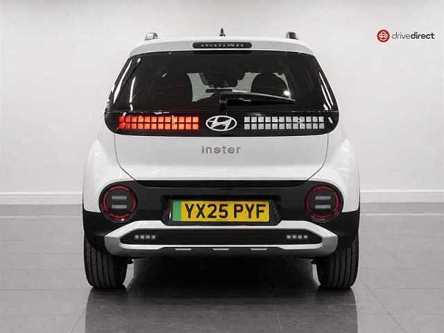 Hyundai INSTER Long Range 49kWh 02 SUV 5dr Electric Auto (115 ps) White