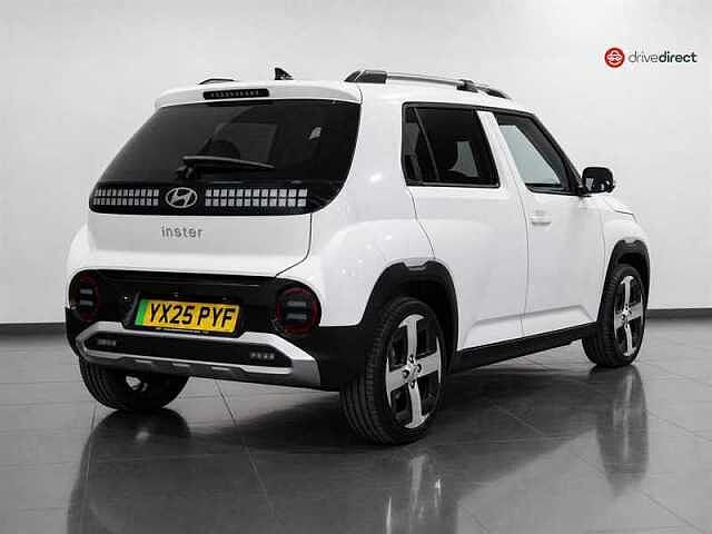 Hyundai INSTER Long Range 49kWh 02 SUV 5dr Electric Auto (115 ps) White
