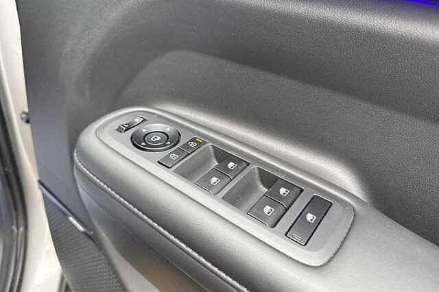 Hyundai SANTA FE 1.6 T-GDi 13.8kWh Calligraphy SUV 5dr Petrol Plug-in Hybrid Auto 4WD Euro 6 (s/s Silver
