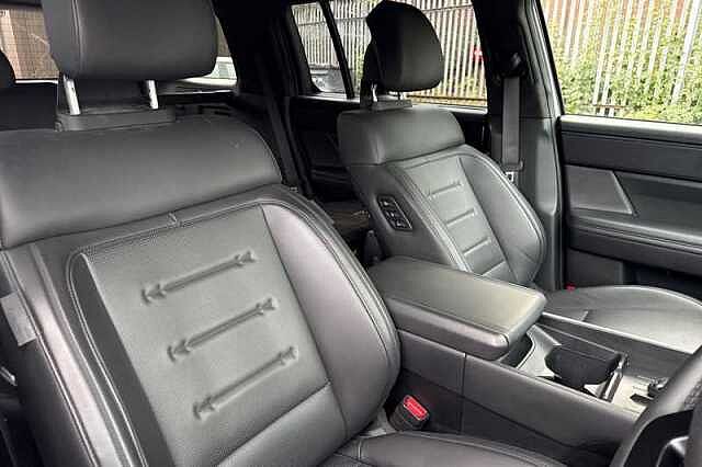Hyundai SANTA FE 1.6 T-GDi 13.8kWh Calligraphy SUV 5dr Petrol Plug-in Hybrid Auto 4WD Euro 6 (s/s Silver