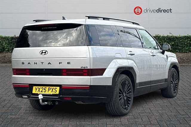 Hyundai SANTA FE 1.6 T-GDi 13.8kWh Calligraphy SUV 5dr Petrol Plug-in Hybrid Auto 4WD Euro 6 (s/s Silver