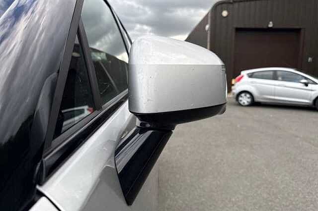 Hyundai SANTA FE 1.6 T-GDi 13.8kWh Calligraphy SUV 5dr Petrol Plug-in Hybrid Auto 4WD Euro 6 (s/s Silver