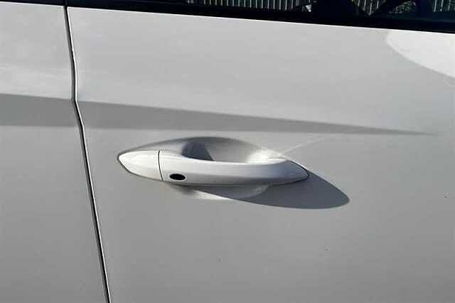 Hyundai TUCSON 1.6 T-GDi N Line SUV 5dr Petrol Hybrid Auto Euro 6 (s/s) (215 ps) White