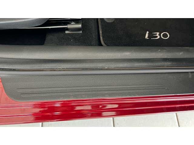 Hyundai I30 1.0T GDi SE Connect 5dr DCT Red