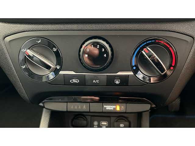 Hyundai I20 1.2 MPi Play 5dr BLUE