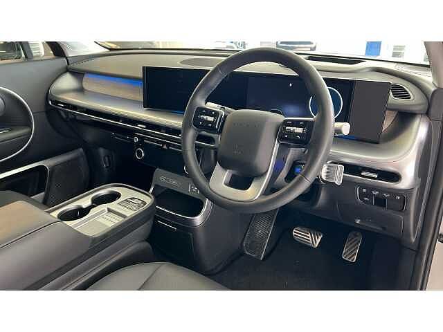 Hyundai IONIQ 9 226kW Ultimate 110kWh 5dr AWD Auto Gold