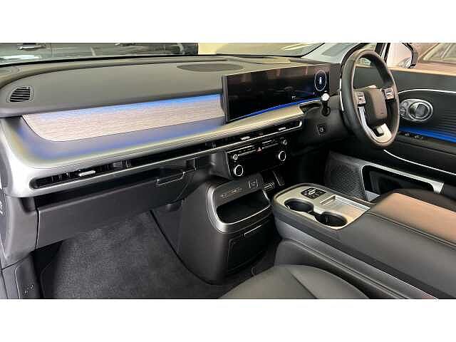 Hyundai IONIQ 9 226kW Ultimate 110kWh 5dr AWD Auto Gold