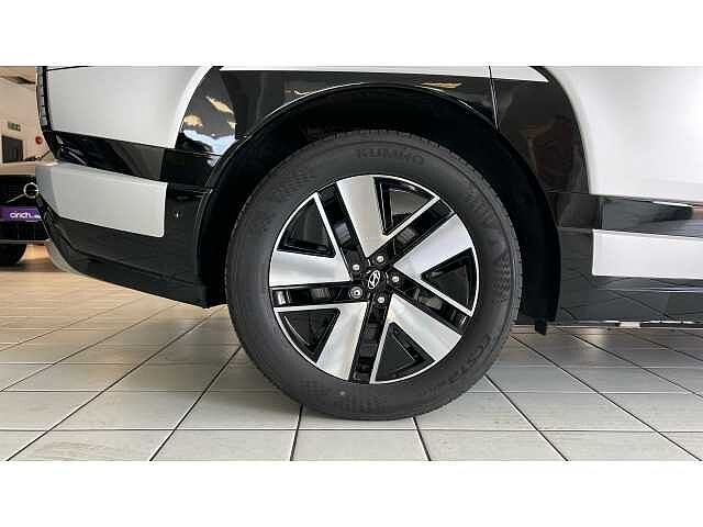 Hyundai IONIQ 9 226kW Ultimate 110kWh 5dr AWD Auto Gold