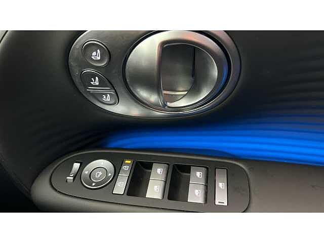 Hyundai IONIQ 9 226kW Ultimate 110kWh 5dr AWD Auto Gold