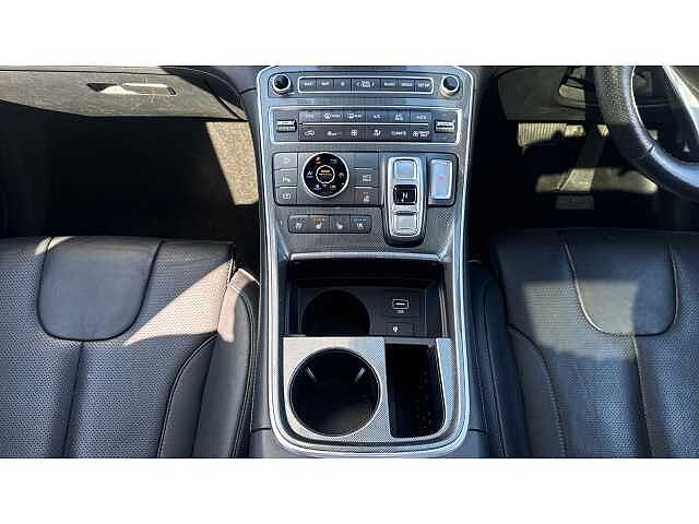 Hyundai SANTA FE SANTA FE 1.6 TGDi Hybrid Ultimate 5dr 4WD Auto BLACK
