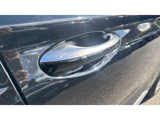 Hyundai SANTA FE SANTA FE 1.6 TGDi Hybrid Ultimate 5dr 4WD Auto BLACK