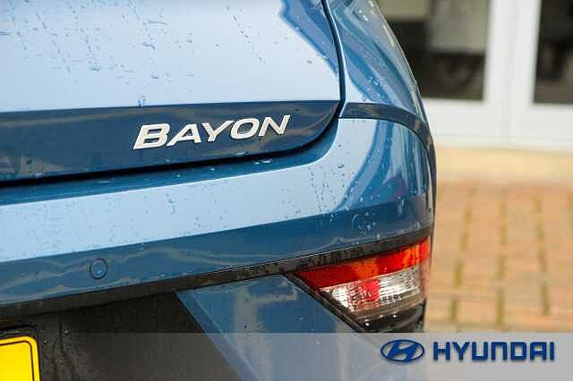 Hyundai BAYON 1.0 TGDi [90] Tech Line 5dr DCT VIBRANT BLUE PEARL