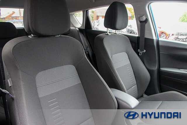 Hyundai BAYON 1.0 TGDi [90] Tech Line 5dr DCT VIBRANT BLUE PEARL