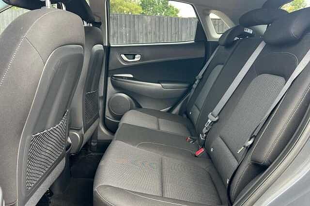 Hyundai KONA Premium Hybrid 1.6 GDi HEV (141ps) Cyber Grey
