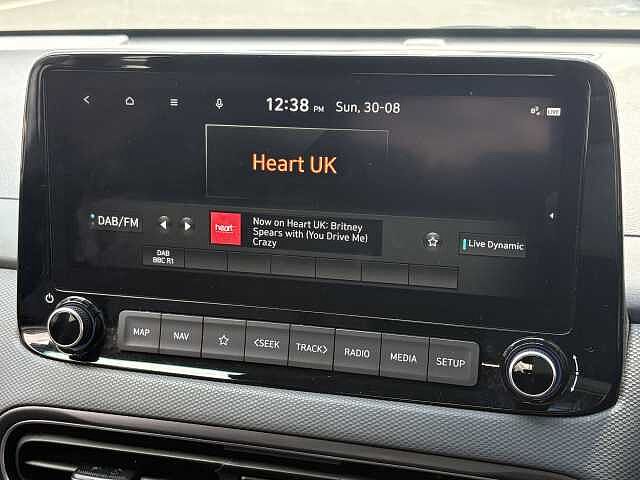 Hyundai KONA Premium Hybrid 1.6 GDi HEV (141ps) Cyber Grey