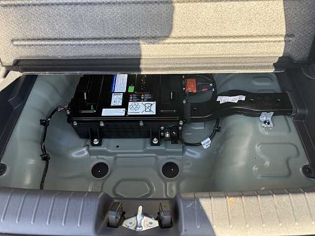 Hyundai BAYON Ultimate 1.0 T-GDi MHEV (100ps) Mangrove Green