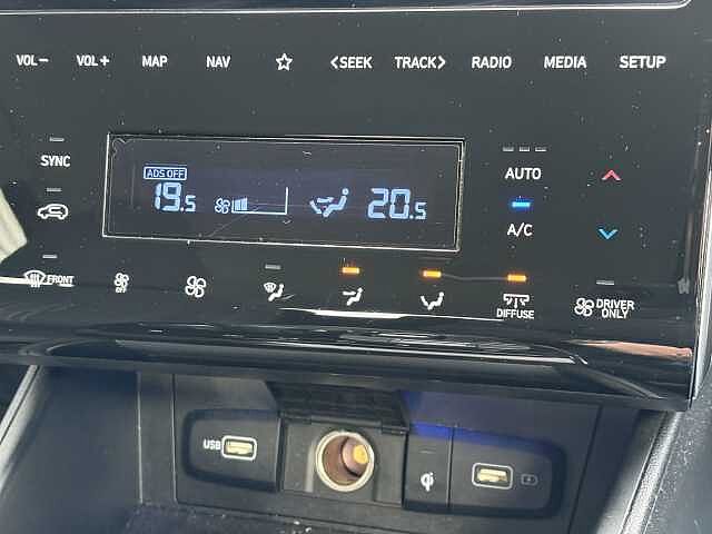 Hyundai TUCSON Premium Hybrid 1.6 T-GDi HEV (230ps) Silky Bronze