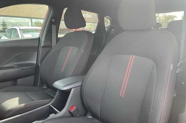 Hyundai KONA N Line Hybrid 1.6 GDi HEV (129ps) Ultimate Red