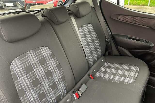 Hyundai I10 Premium [Nav] 1.0 MPi (63ps) Meta Blue