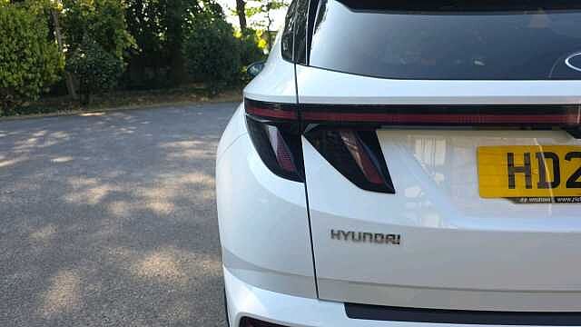 Hyundai TUCSON 1.6 T-GDi MHEV N Line S SUV 5dr Petrol Hybrid DCT 4WD Euro 6 (s/s) (180 ps) White