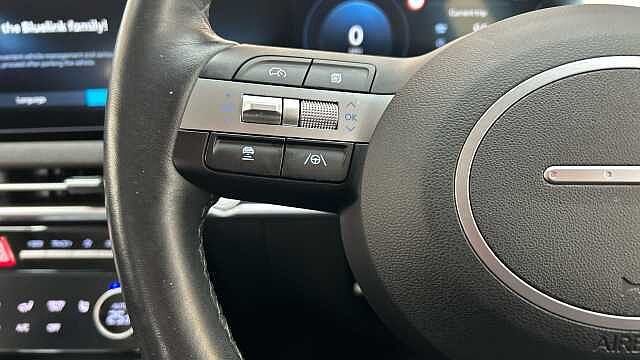 Hyundai TUCSON 1.6 T-GDi Premium SUV 5dr Petrol Hybrid Auto Euro 6 (s/s) (215 ps) Atlas White
