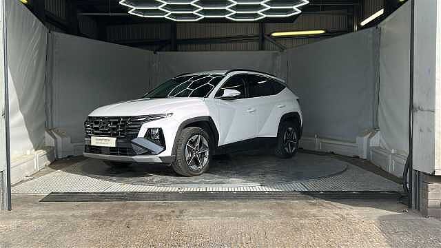 Hyundai TUCSON 1.6 T-GDi Premium SUV 5dr Petrol Hybrid Auto Euro 6 (s/s) (215 ps) Atlas White