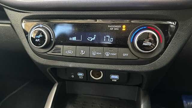 Hyundai I10 1.2 Premium Hatchback 5dr Petrol Auto Euro 6 (s/s) (79 ps) Meta Blue