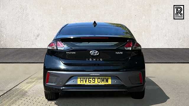 Hyundai IONIQ 1.6 h-GDi 1st Edition DCT Euro 6 (s/s) 5dr Phantom Black