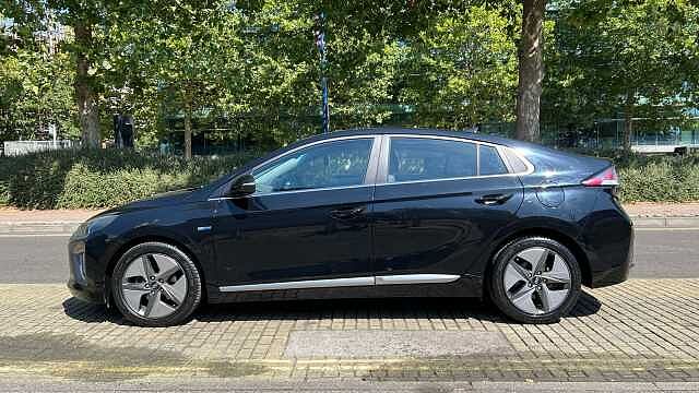 Hyundai IONIQ 1.6 h-GDi 1st Edition DCT Euro 6 (s/s) 5dr Phantom Black