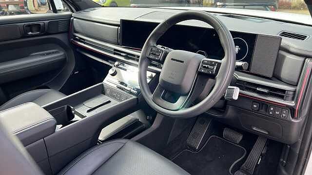 Hyundai SANTA FE 1.6 T-GDi 13.8kWh Calligraphy SUV 5dr Petrol Plug-in Hybrid Auto 4WD Euro 6 (s/s Creamy White Pearl