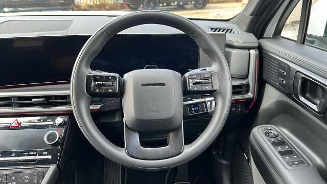 Hyundai SANTA FE 1.6 T-GDi 13.8kWh Calligraphy SUV 5dr Petrol Plug-in Hybrid Auto 4WD Euro 6 (s/s Creamy White Pearl