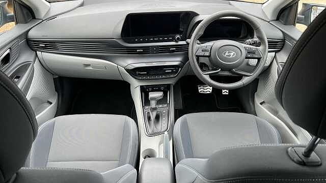 Hyundai BAYON 1.0 T-GDi Tech Line SUV 5dr Petrol DCT Euro 6 (s/s) (90 ps) PHANTOM BLACK