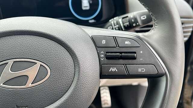 Hyundai BAYON 1.0 T-GDi Tech Line SUV 5dr Petrol DCT Euro 6 (s/s) (90 ps) PHANTOM BLACK