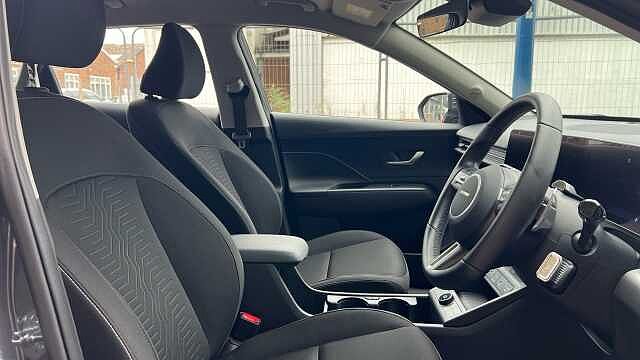 Hyundai KONA 65.4kWh Advance SUV 5dr Electric Auto (218 ps) Ecotronic Grey