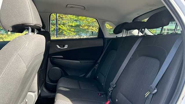 Hyundai KONA 1.0 T-GDi MHEV Premium SUV 5dr Petrol Hybrid Manual Euro 6 (s/s) (120 ps) White